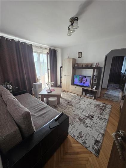 Apartament 2 camere, Garii