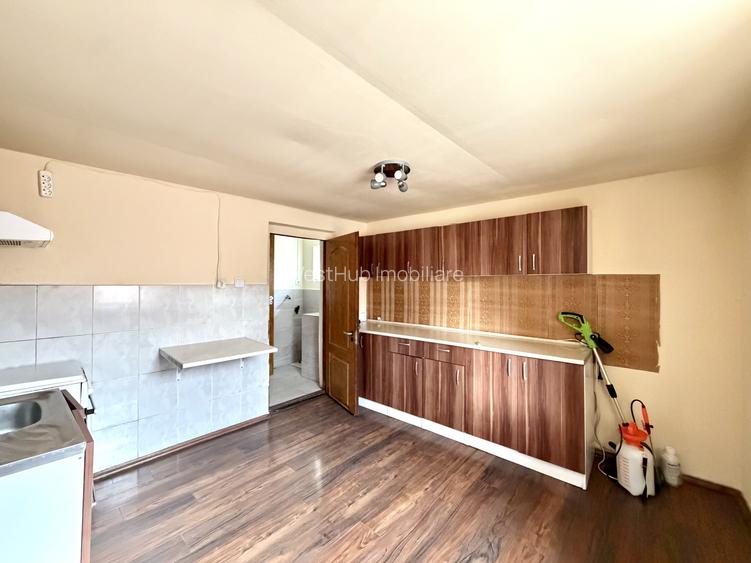 Casa individuala, cu potential, 5 camere, 479 mp teren - zona Ghirodei - 6