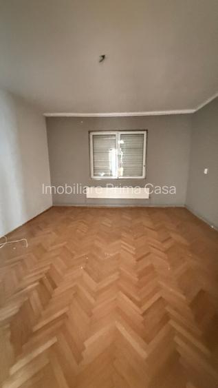 VICTORIEI Zona Fredy, casa pe 1 nivel , 4ari teren! - 7