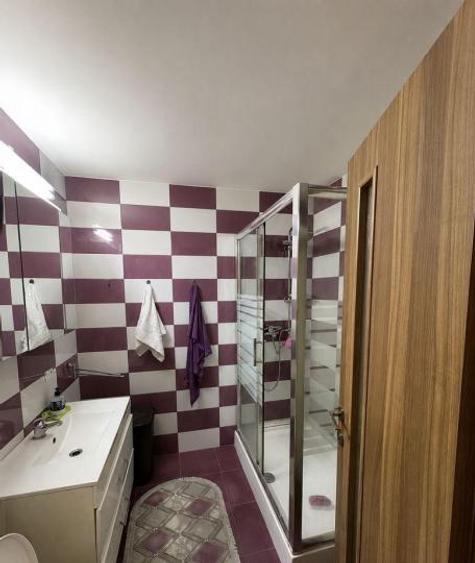 Apartament 2 camere etaj 4 metrou Romancierilor