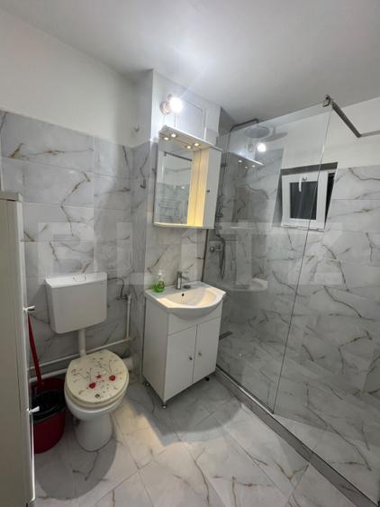 Apartament 2 camere decomandat,centrala proprie, zona Rovine