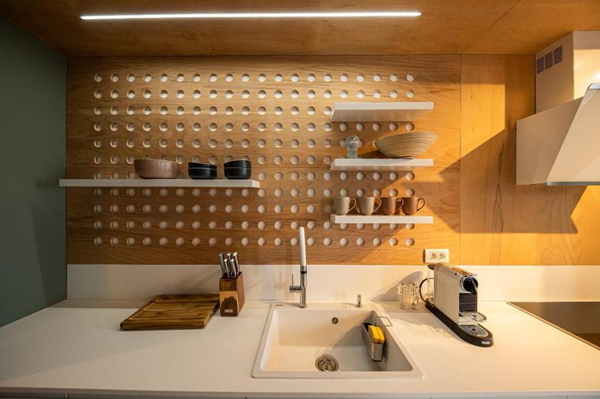 Vedere la mare apartament deosebit mobilat lux chirie termen lung