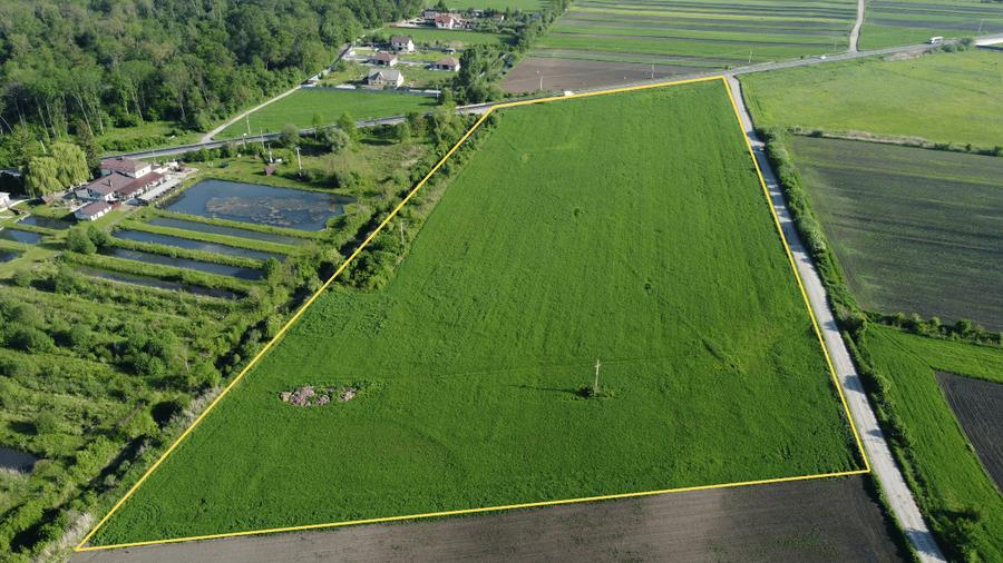 Teren Industrial la 8 min. de Brasov 45.000 MP | 156m Deschidere DN11 - Prejmer