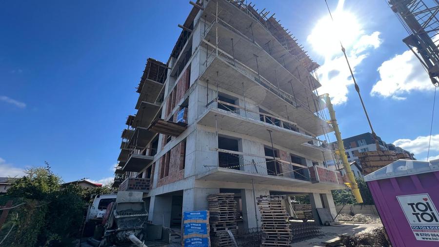 Gardoniera in Ansamblu Rezidential Butique Exclusivist