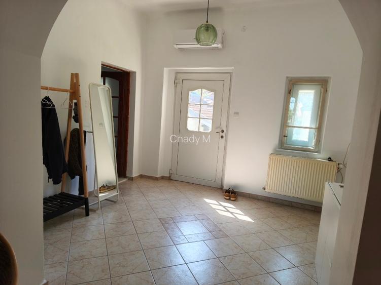 Casă de vânzare cu grădină amenajată (teren 722 m²) - 13