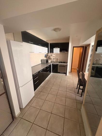 De inchiriat apartament cu 2 camere bloc Privilege, et. 1, 500 E