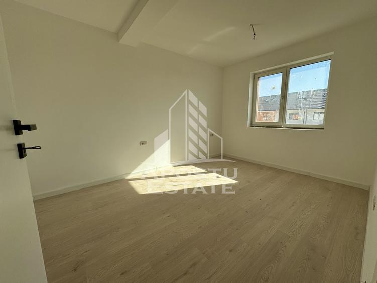 Penthouse cu scara interioara deosebita, 3 camere si 2 bai langa Lidl.