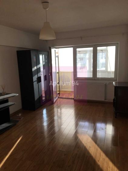 Apartament 3 camere, spațios, luminos și liniștit, cu vedere spre parc și lac