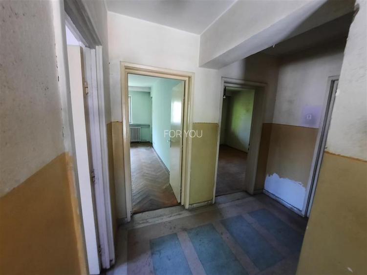 VILA CENTRAL S+P+1E - 16