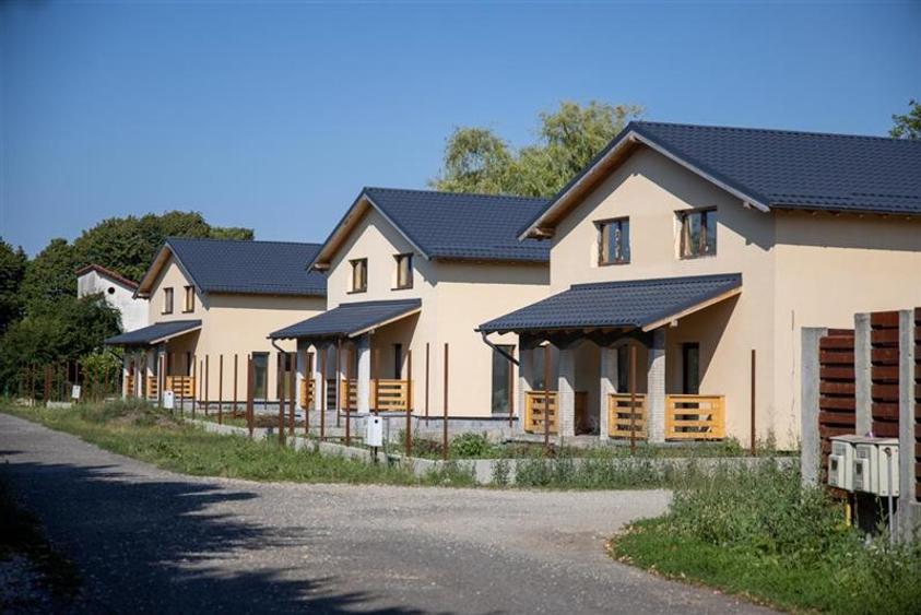 Vanzare Casa la cheie, constructie noua, intabulata,teren 680 mp