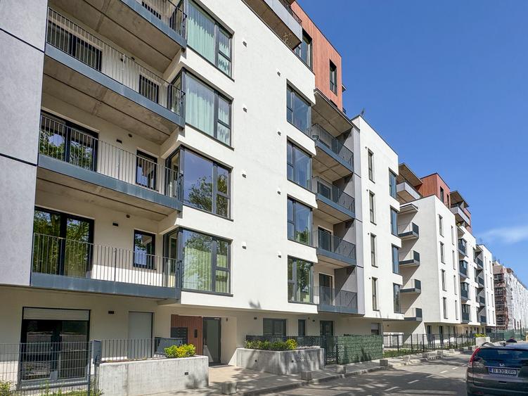 QUARTIER AZUGA - APARTAMENT PREMIUM, 3 CAMERE CU DUBLA ORIENTARE, VEDERI LIBERE