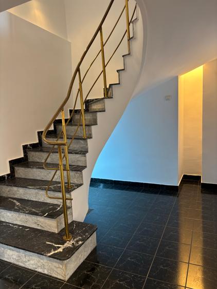 OPORTUNITATE! DUPLEX 125mp in imobil monolit stradal pe DECEBAL,parcare, metrou