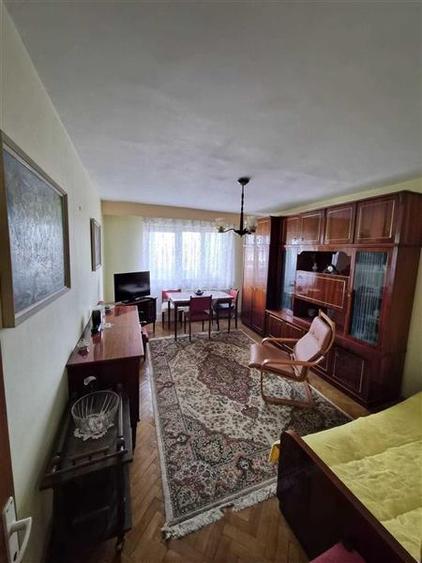 Vanzare apartament 3 camere decomandat in zona Petrom Manastur, Cluj-Napoca