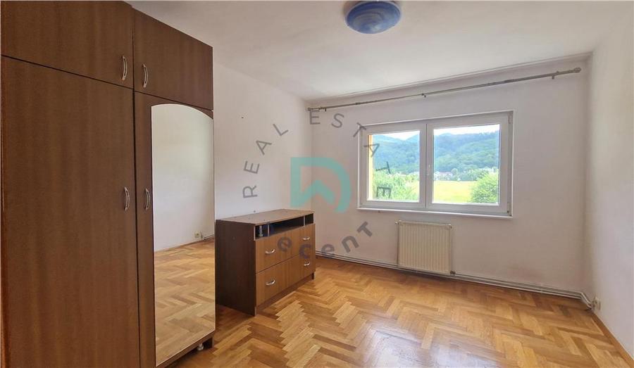 Apartament 4 camere,92 mp utili,  Noua, Brasov