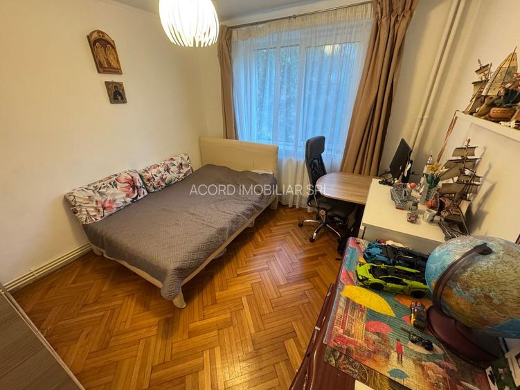 Apartament 2 camere zona Tomis 2 cu Centrala si Loc de Parcare - 4
