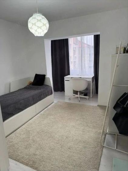 Lipovei | 4 Camere | Etaj Intermediar | Centrala Proprie.