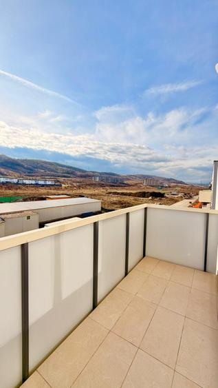 Apartament 3 camere, ultrafinisat, zona Terra