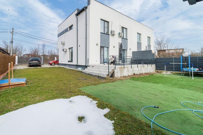 Casa Corbeanca P+1 cu 3 dormitoare si curte generoasa, terasa si loc de parcare