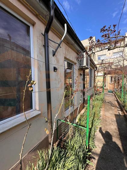 Casa situata in zona Tomis II | 386 mp teren