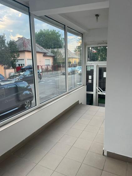 Spatiu comercial, Calea Bucuresti nr.61, 115 mp