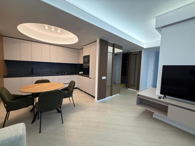 De inchiriat |  3 camere | Cortina North