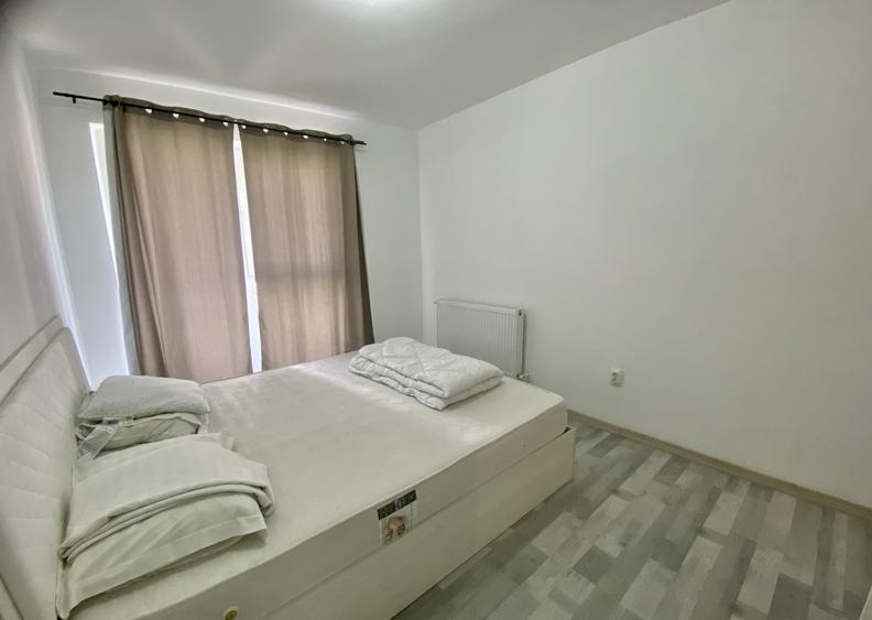 Apartament de 3 camere, semidecomandat, 77mp + terasa, zona Dâmbul Rotund