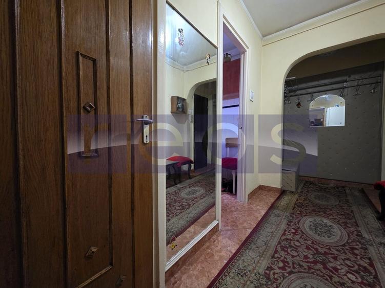 VANZARE 3 CAMERE -SEMIDECOMANDAT - BRANCOVEANU