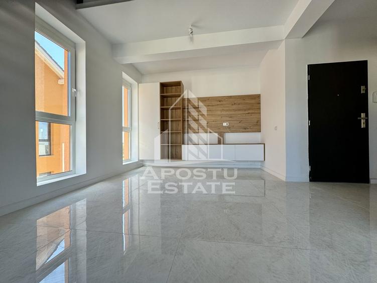 Penthouse cu 3 camere și 2 bai, mobilat si utilat in spate la Lidl.