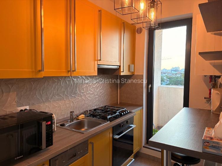 Particular închiriez apartament 2 camere  - 6