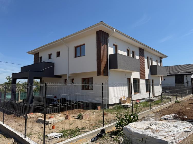 Duplex de vanzare in PAULESTI 120 mp utili