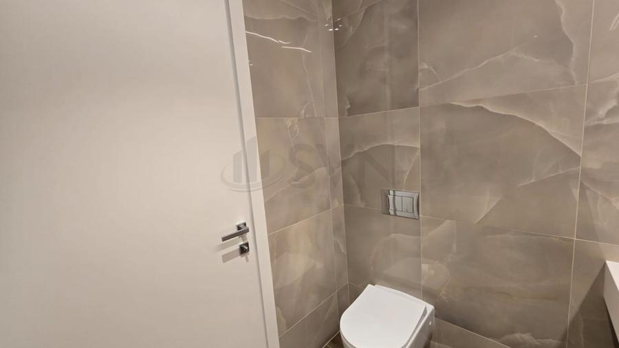 REA1022196 Apartament cu 2 Camere cu loc de parcare