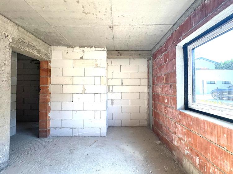 Apartament nou pe 2 nivele strada Crasnei semifinisat 114.000eur neg