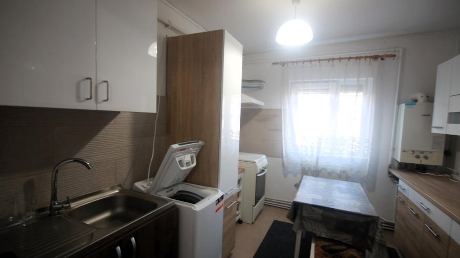 Inchiriere apartament 3 camere langa Iulius Town