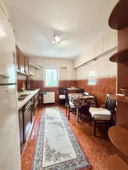 Apartament spatios cu 3 camere, 92 mp, 2 bai și metrou la 5 minute