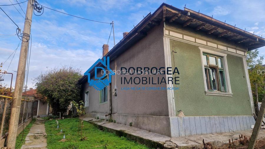  ZONA CENTRALA- CASA DEMOLABILA ,TEREN 733 MP,  DESCHIDERE STRADALA 11,5 ML - 2