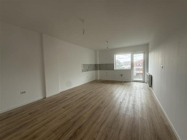 Oportunitate, 2 camere open space, Coresi
