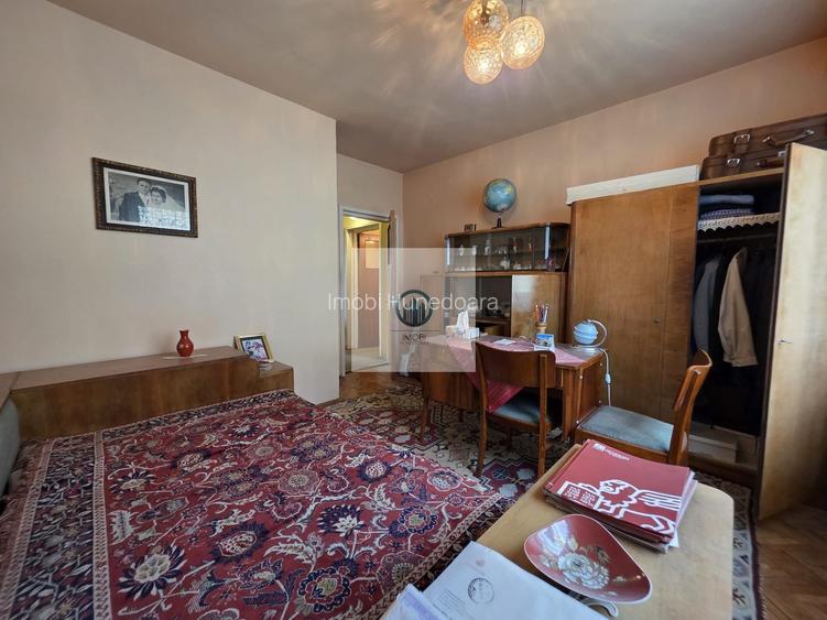 Apartament 4 camere Ultracentral Deva | 95 mp | Garaj 19 mp | Etaj 2/2 - 23
