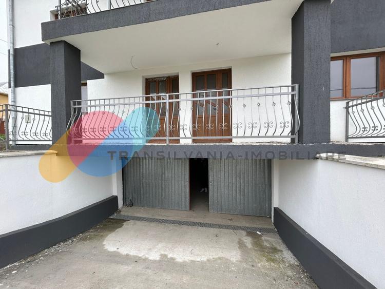 Casa tip duplex, 263 Mp utili, Copaceni