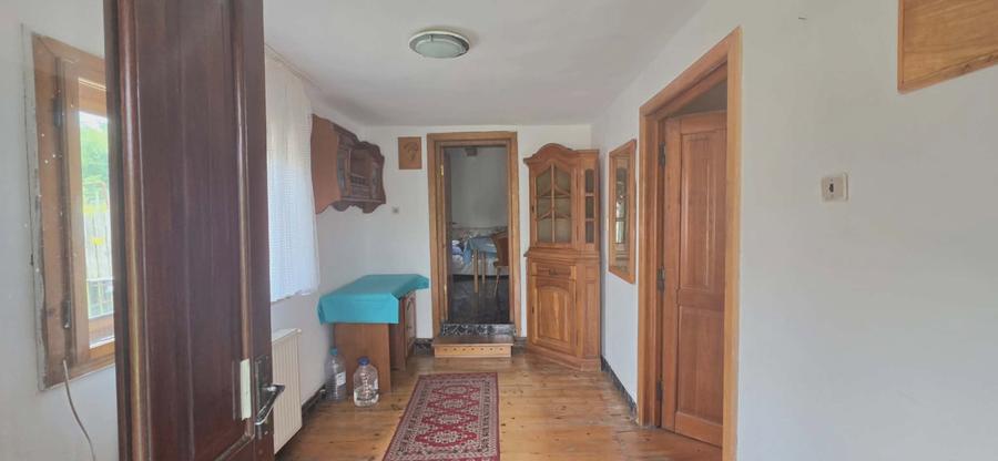 Casă cu teren 3.000 mp de vânzare, str. Adevărului-CV0529