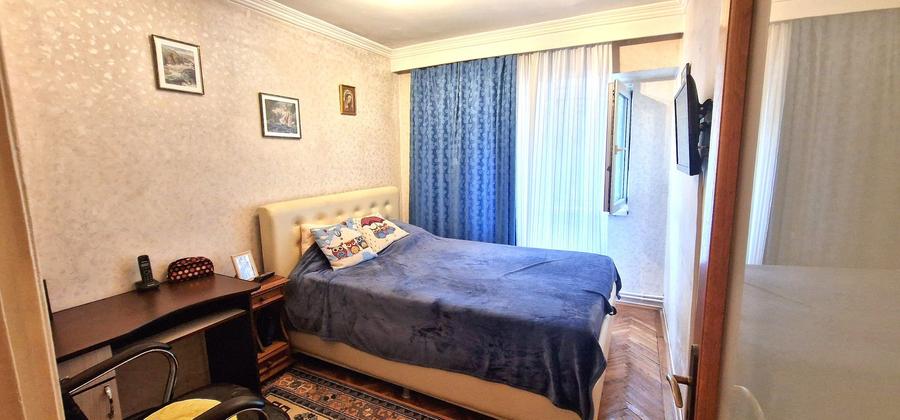Trei camere decomandat etajul 1, Dacia