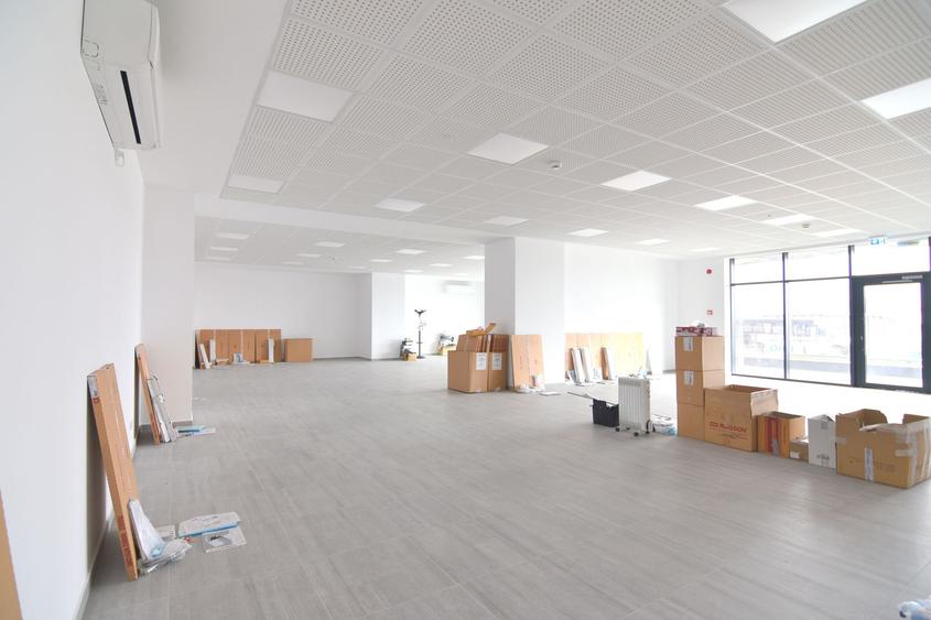 Spațiu comercial de vânzare în zona Complexul Studentesc