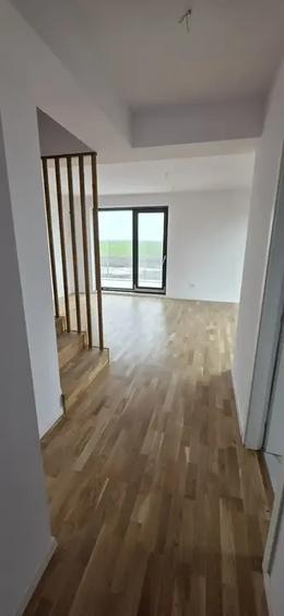 Casa 5 Camere Otopeni | Duplex | Acces Piscina | 800 m Distanta Metrou