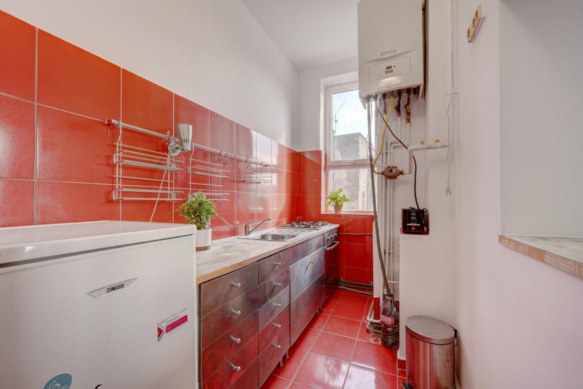 Strada Icoanei - Eminescu, apartament de 3 camere, etaj 1, comision 0%