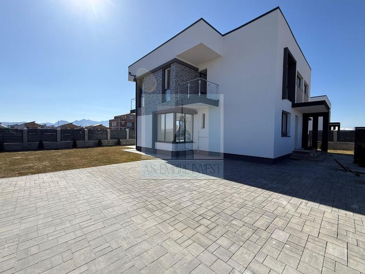 Casa 4 camere,stil Mediteranean- zona Primăverii. Sanpetru