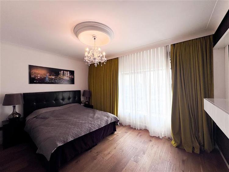 Apartament de inchiriat 4 camere Emerald Residence
