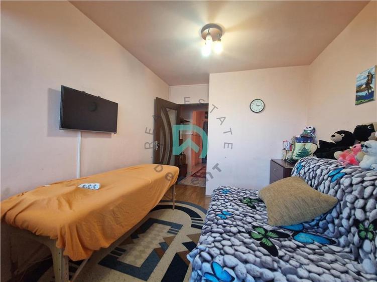 Apartament 4 camere, Tractorul, Brasov