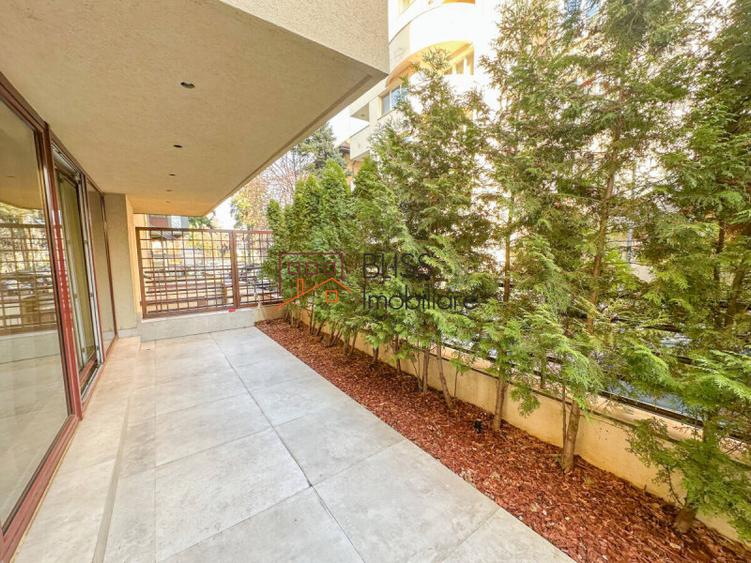 Duplex de Lux cu Grădină Privată și Parcare