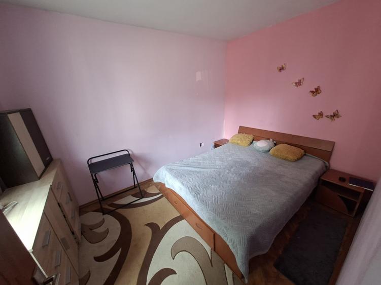 Apartament cu 2 camere, zona Alexandru cel Bun