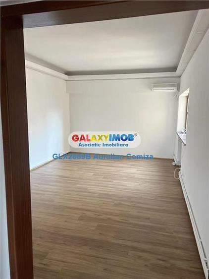 Inchiriere apartament 4 camere Piata Romana pretabil birouri