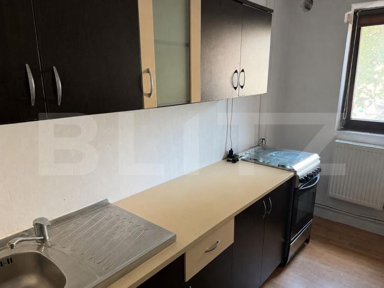Apartament 2 camere, 40 mp, zona Cetate